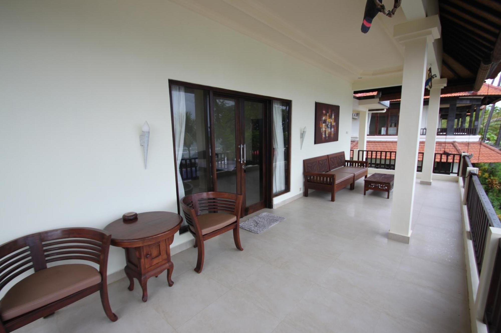 Bondalem Beach Club Tejakula Bilik gambar